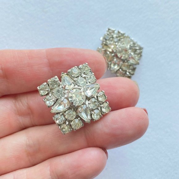Vintage Clear Rhinestones Prong-set Clip On Back Earrings 1.2” - Picture 2 of 9